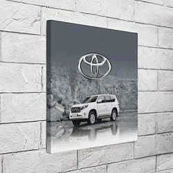 Холст квадратный Toyota Land Cruiser на фоне скалы, цвет: 3D-принт — фото 2