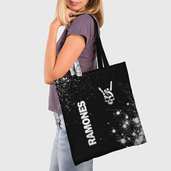 Сумка-шопер Ramones и рок символ на темном фоне, цвет: 3D-принт — фото 2
