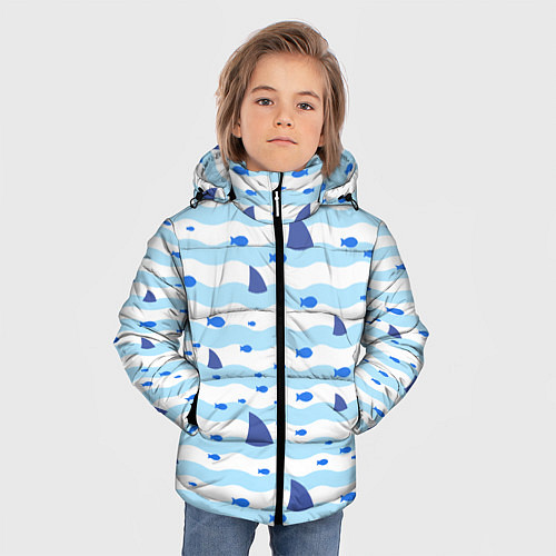 Зимняя куртка для мальчика Волны, рыбки и плавники акул - паттерн / 3D-Светло-серый – фото 3