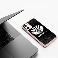 Чехол iPhone 11 матовый Daewoo с потертостями на темном фоне, цвет: 3D-светло-розовый — фото 2