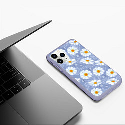 Чехол iPhone 11 Pro матовый Нежные ромашки, цвет: 3D-светло-сиреневый — фото 2