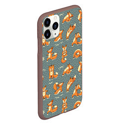 Чехол iPhone 11 Pro матовый Foxes Yoga, цвет: 3D-коричневый — фото 2