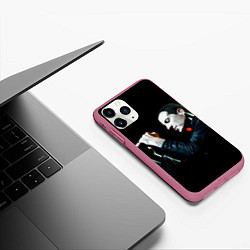 Чехол iPhone 11 Pro матовый Честер на сцене, цвет: 3D-малиновый — фото 2