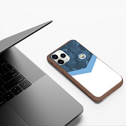 Чехол iPhone 11 Pro матовый Manchester City FC: Sport, цвет: 3D-коричневый — фото 2