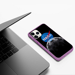 Чехол iPhone 11 Pro матовый NASA: Moon Rise, цвет: 3D-фиолетовый — фото 2