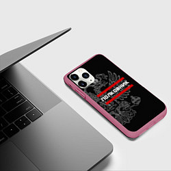 Чехол iPhone 11 Pro матовый Полковник: герб РФ, цвет: 3D-малиновый — фото 2