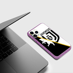 Чехол iPhone 11 Pro матовый FC Juventus: Football Point, цвет: 3D-фиолетовый — фото 2