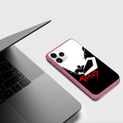 Чехол iPhone 11 Pro матовый Берсерк. Гатс, цвет: 3D-малиновый — фото 2