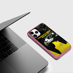 Чехол iPhone 11 Pro матовый TOP: Trench, цвет: 3D-малиновый — фото 2