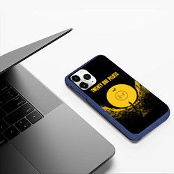 Чехол iPhone 11 Pro матовый Twenty One Pilots: Yellow Moon, цвет: 3D-тёмно-синий — фото 2