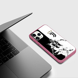 Чехол iPhone 11 Pro матовый Cristiano Ronaldo, цвет: 3D-малиновый — фото 2