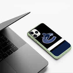 Чехол iPhone 11 Pro матовый Vancouver Canucks, цвет: 3D-салатовый — фото 2