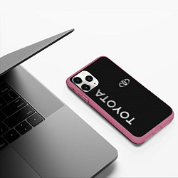 Чехол iPhone 11 Pro матовый Toyota CARBON, цвет: 3D-малиновый — фото 2
