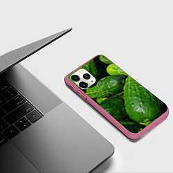 Чехол iPhone 11 Pro матовый Огурцы, цвет: 3D-малиновый — фото 2
