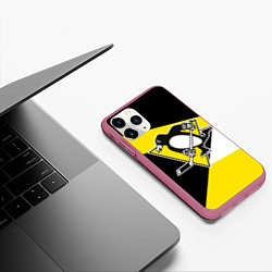 Чехол iPhone 11 Pro матовый Pittsburgh Penguins Exclusive, цвет: 3D-малиновый — фото 2