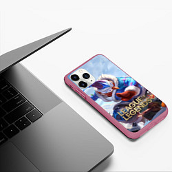 Чехол iPhone 11 Pro матовый League of Legends МАСТЕР ЙИ, цвет: 3D-малиновый — фото 2