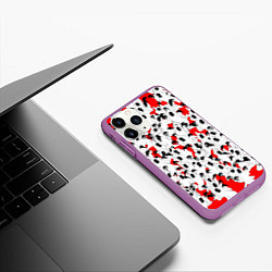 Чехол iPhone 11 Pro матовый Haunted Family, цвет: 3D-фиолетовый — фото 2