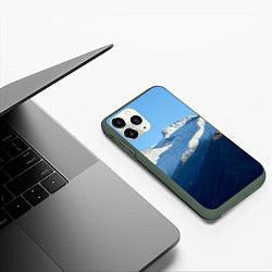 Чехол iPhone 11 Pro матовый Снежные горы, цвет: 3D-темно-зеленый — фото 2