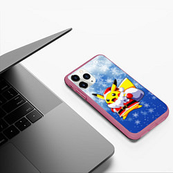Чехол iPhone 11 Pro матовый НОВОГОДНИЙ ПИКАЧУ, цвет: 3D-малиновый — фото 2