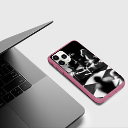 Чехол iPhone 11 Pro матовый Шахматы фигуры доска ход мат, цвет: 3D-малиновый — фото 2