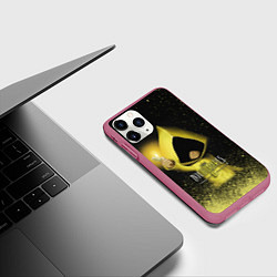 Чехол iPhone 11 Pro матовый Little Nightmares 2, цвет: 3D-малиновый — фото 2