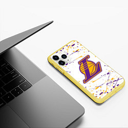 Чехол iPhone 11 Pro матовый Kobe Bryant, цвет: 3D-желтый — фото 2