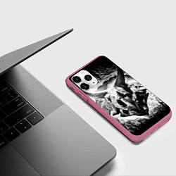 Чехол iPhone 11 Pro матовый Трицератопс Динозавр, цвет: 3D-малиновый — фото 2