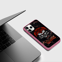 Чехол iPhone 11 Pro матовый Valheim лицо викинга, цвет: 3D-малиновый — фото 2