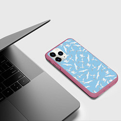 Чехол iPhone 11 Pro матовый Чайки в небе паттерн, цвет: 3D-малиновый — фото 2