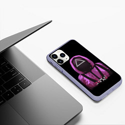Чехол iPhone 11 Pro матовый Squid Game Triangle Guy, цвет: 3D-светло-сиреневый — фото 2