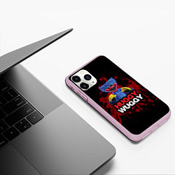 Чехол iPhone 11 Pro матовый 3D Хаги ваги Huggy Wuggy Poppy Playtime, цвет: 3D-розовый — фото 2
