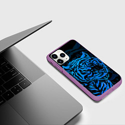 Чехол iPhone 11 Pro матовый Голубой тигр Blue, цвет: 3D-фиолетовый — фото 2
