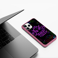 Чехол iPhone 11 Pro матовый League Of Legends граффити, цвет: 3D-малиновый — фото 2