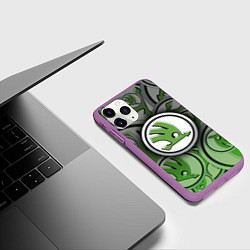 Чехол iPhone 11 Pro матовый Skoda Carbone Pattern, цвет: 3D-фиолетовый — фото 2