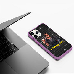 Чехол iPhone 11 Pro матовый Cyberpunk2077 Джонни с бокалом, цвет: 3D-фиолетовый — фото 2