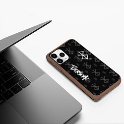 Чехол iPhone 11 Pro матовый Berserk bleck mask манга, цвет: 3D-коричневый — фото 2
