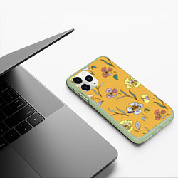 Чехол iPhone 11 Pro матовый Цветы Нарисованные На Золотом Фоне, цвет: 3D-салатовый — фото 2