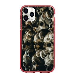 Чехол iPhone 11 Pro матовый Множество черепов во тьме - Жёлтый