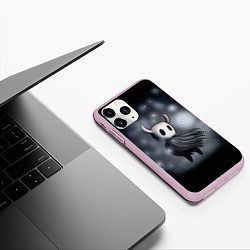 Чехол iPhone 11 Pro матовый Hollow Knight ветер, цвет: 3D-розовый — фото 2