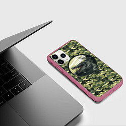 Чехол iPhone 11 Pro матовый Аллигатор: камуфляж, цвет: 3D-малиновый — фото 2