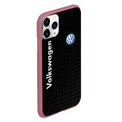 Чехол iPhone 11 Pro матовый Volkswagen карбон, цвет: 3D-малиновый — фото 2