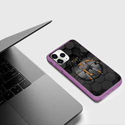 Чехол iPhone 11 Pro матовый Спорт - атлет с гирей, цвет: 3D-фиолетовый — фото 2
