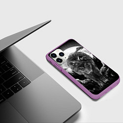 Чехол iPhone 11 Pro матовый Волк на фоне луны - рисунок карандашом, цвет: 3D-фиолетовый — фото 2