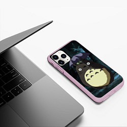Чехол iPhone 11 Pro матовый Totoro in rain forest, цвет: 3D-розовый — фото 2