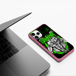 Чехол iPhone 11 Pro матовый Slipknot зеленый козел, цвет: 3D-малиновый — фото 2