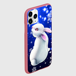 Чехол iPhone 11 Pro матовый Белый кролик в снежинках, цвет: 3D-малиновый — фото 2