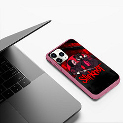 Чехол iPhone 11 Pro матовый Slipknot black and red, цвет: 3D-малиновый — фото 2