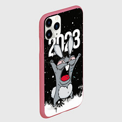 Чехол iPhone 11 Pro матовый Злой кролик 2023, цвет: 3D-малиновый — фото 2
