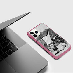 Чехол iPhone 11 Pro матовый Кот зловред - червяк джим, цвет: 3D-малиновый — фото 2