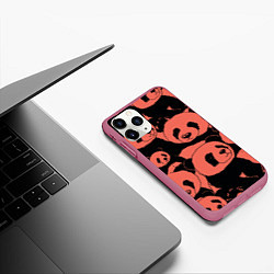 Чехол iPhone 11 Pro матовый С красными пандами, цвет: 3D-малиновый — фото 2
